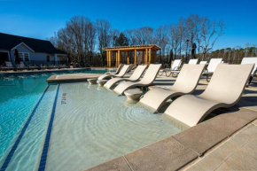 Serene, New Apt, Pool, Long Stays